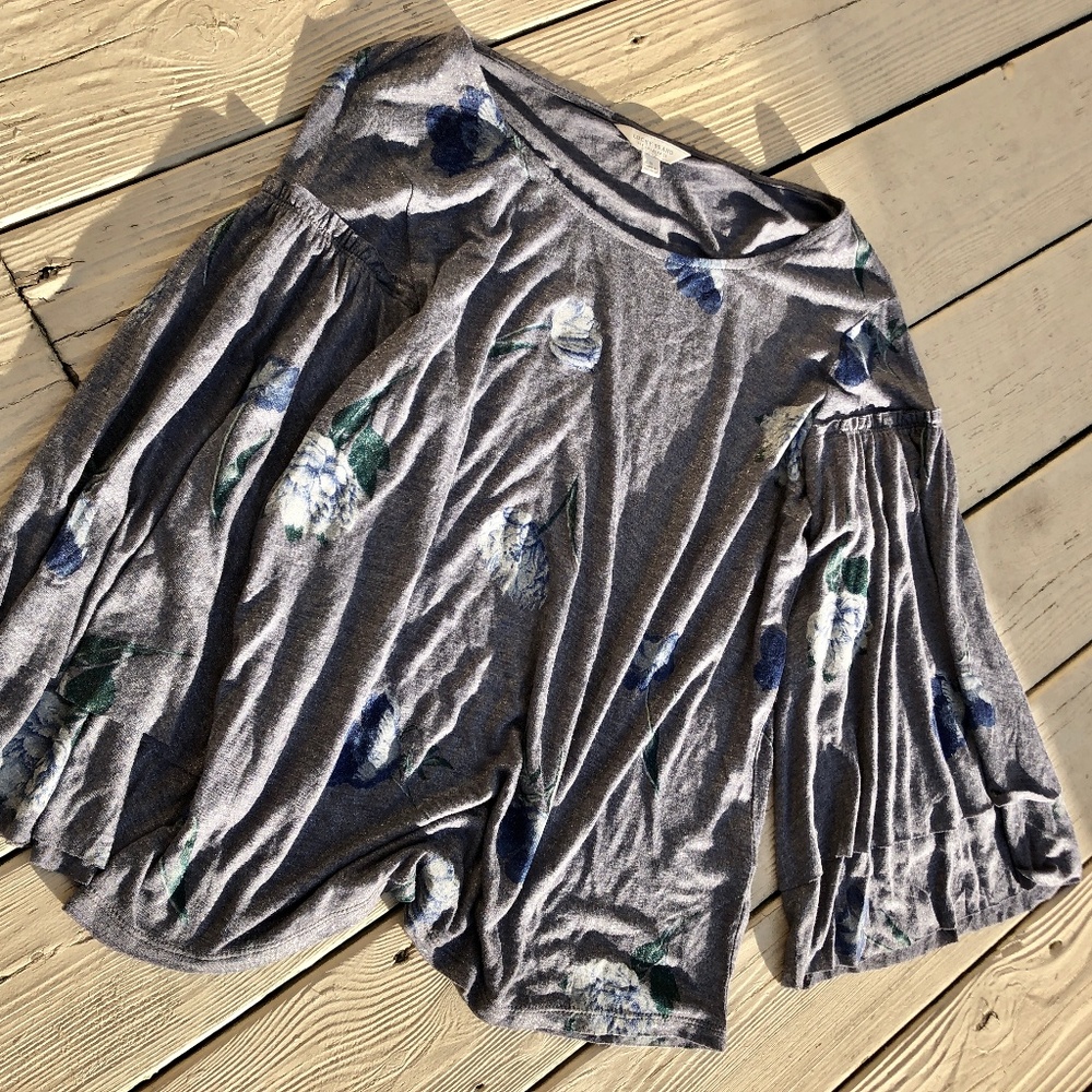 Lucky Brand Duque Floral Tier Bell Sleeve, Small, Like New - Picture 7 of 8